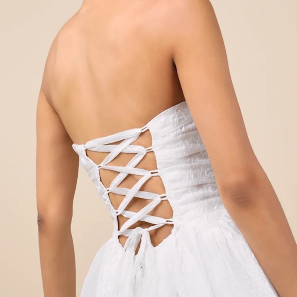 Dress - Picture 1 of 2